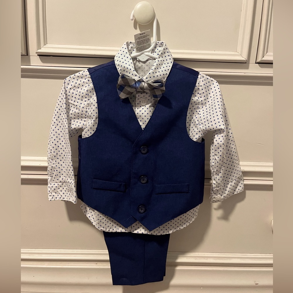 Infant 12M Suit with Bow tie